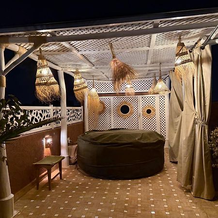 מרקש "Le 21", Exclusive Luxury Duplex 400M From Jemaa El Fna Place -Hammam-Jacuzzi-Koutoubia View-Roof Terrace -Speed Wifi מראה חיצוני תמונה