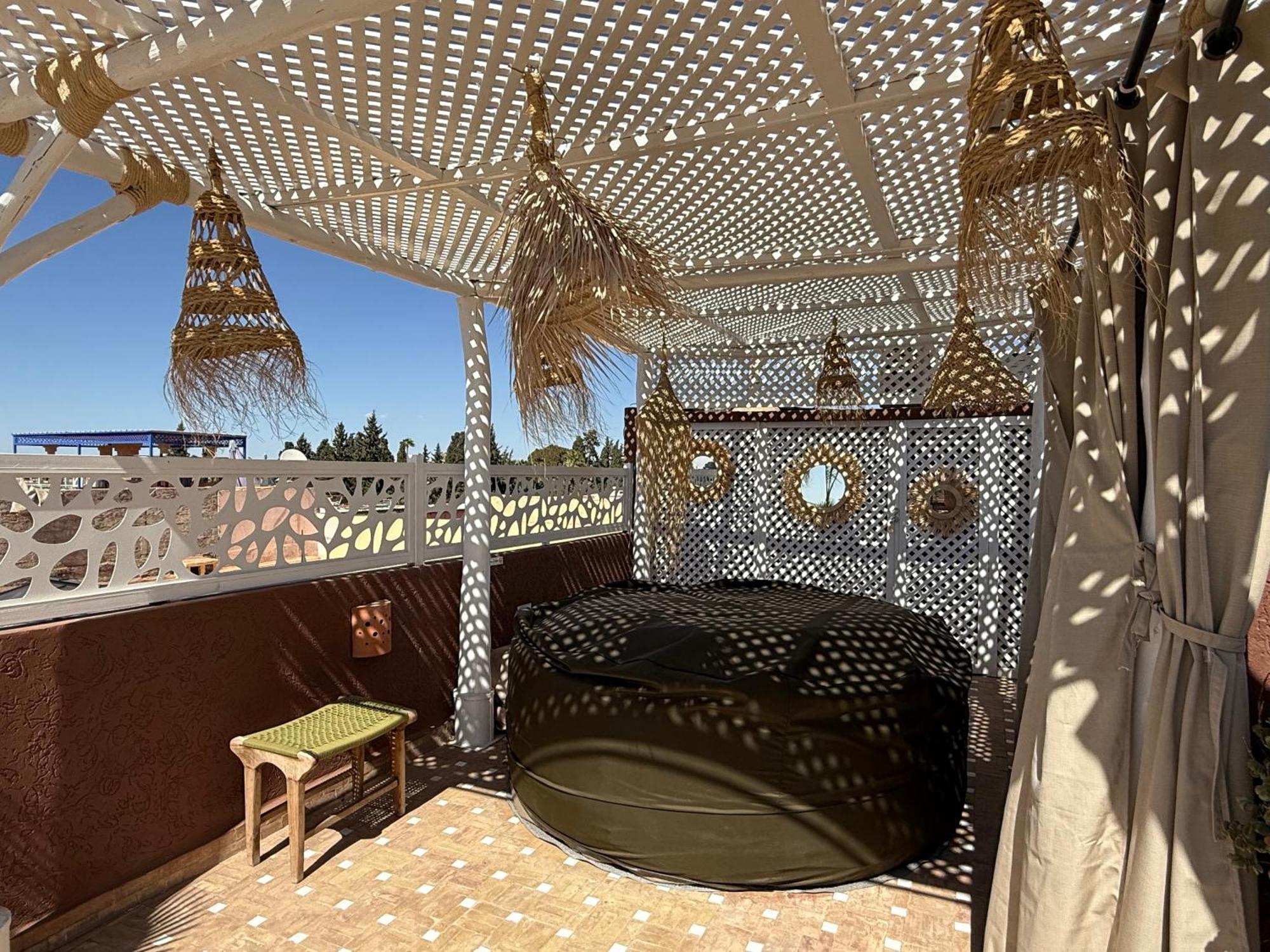 מרקש "Le 21", Exclusive Luxury Duplex 400M From Jemaa El Fna Place -Hammam-Jacuzzi-Koutoubia View-Roof Terrace -Speed Wifi מראה חיצוני תמונה