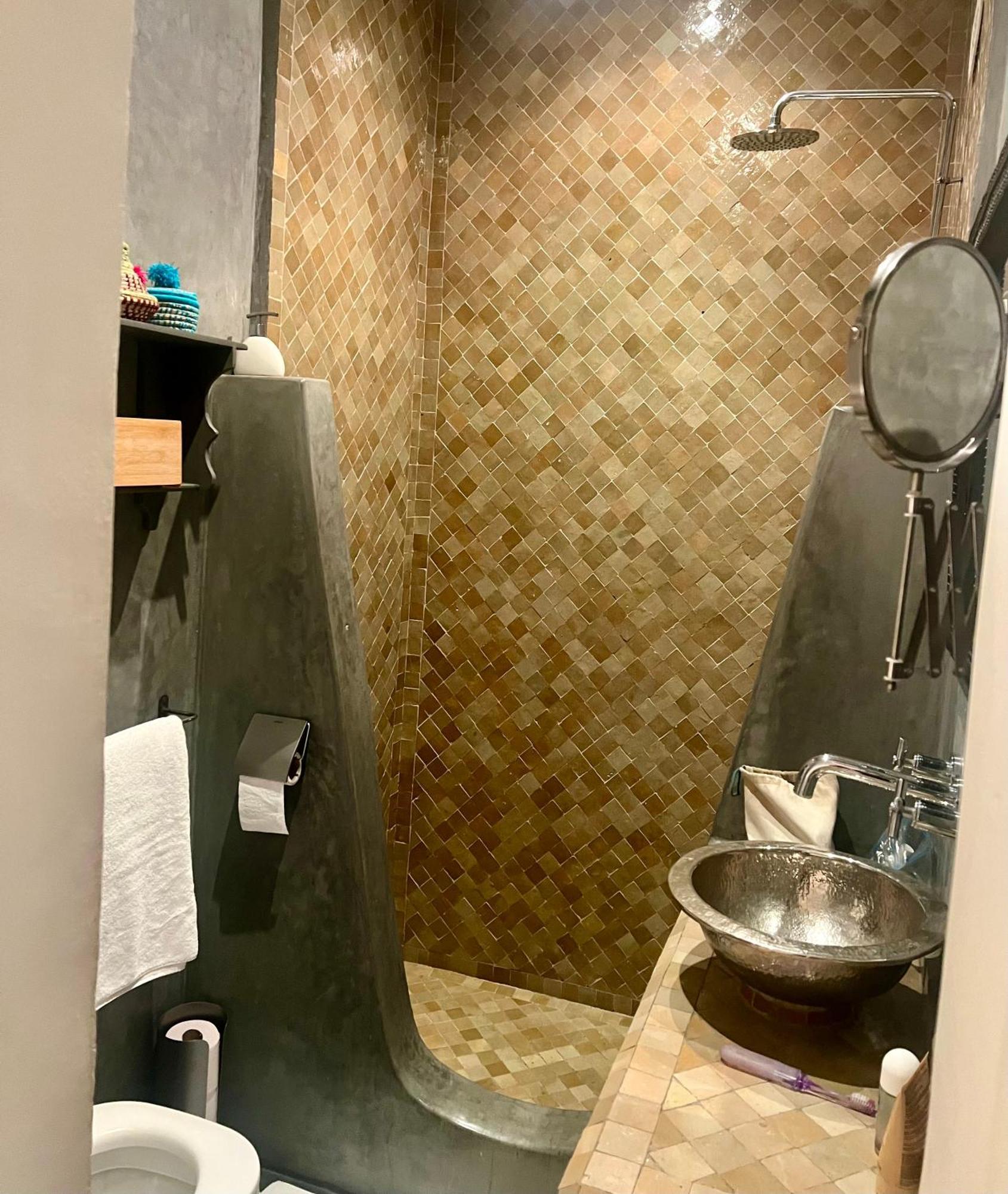 מרקש "Le 21", Exclusive Luxury Duplex 400M From Jemaa El Fna Place -Hammam-Jacuzzi-Koutoubia View-Roof Terrace -Speed Wifi מראה חיצוני תמונה